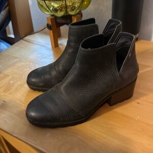 Women’s Sorel booties